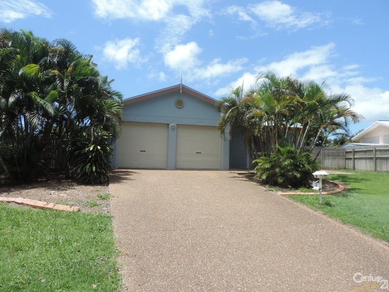 Bushland Beach QLD 4818