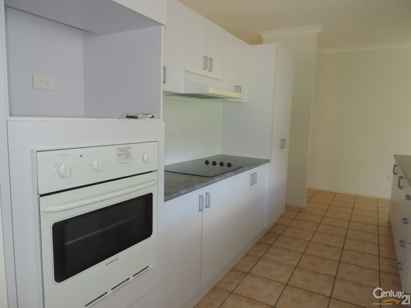 Bushland Beach QLD 4818