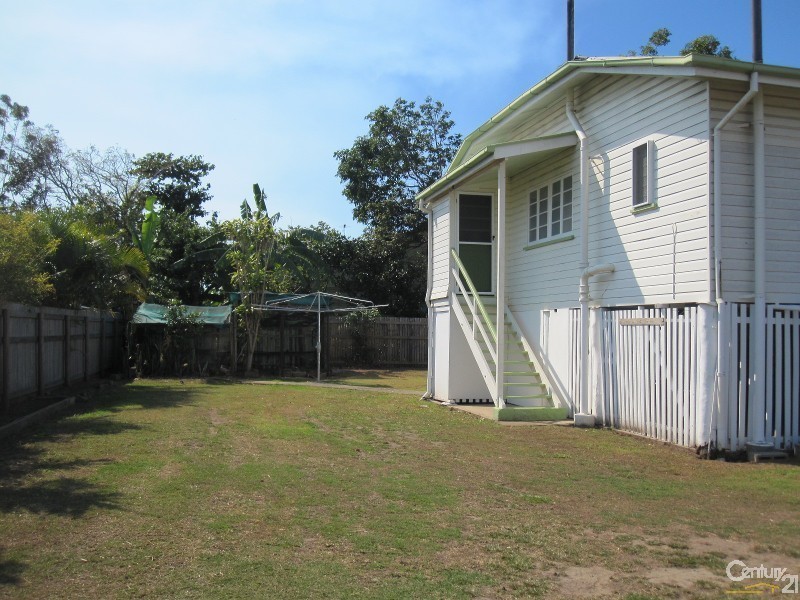 Pimlico QLD 4812