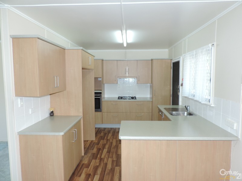 10 NOONGAH STREET, Currajong QLD 4812