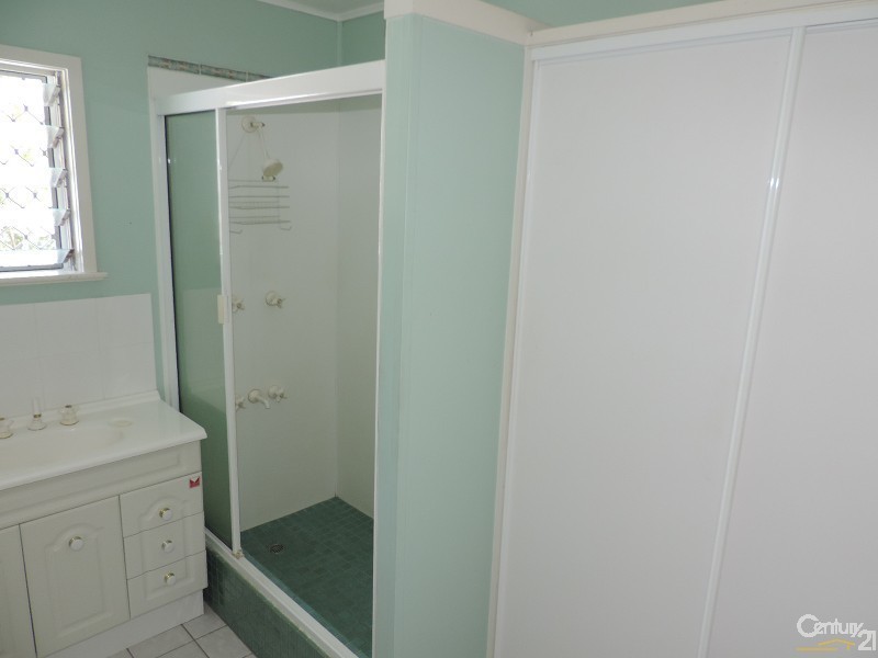 10 NOONGAH STREET, Currajong QLD 4812