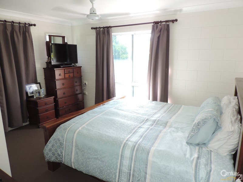 35 JOANNE STREET, Deeragun QLD 4818