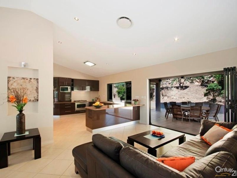 4 MT KULBURN DRIVE, Jensen QLD 4818