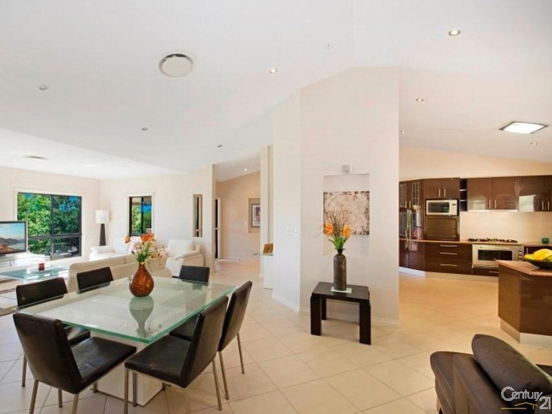 4 MT KULBURN DRIVE, Jensen QLD 4818