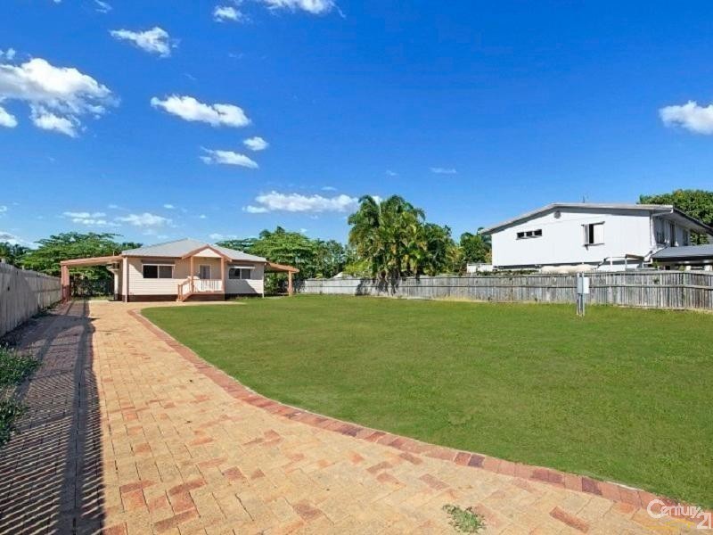 84 MCALISTER STREET, Oonoonba QLD 4811