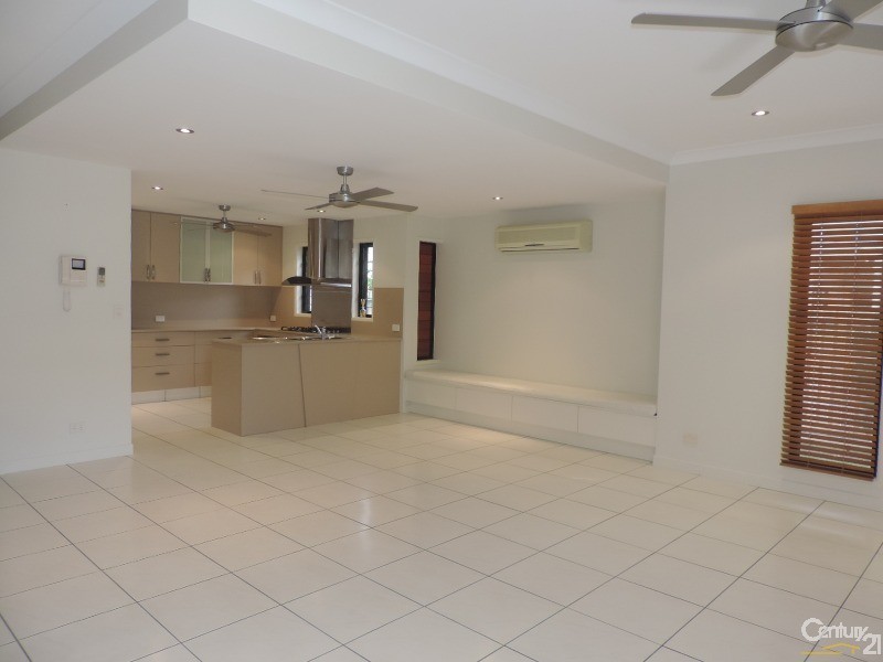 4/80 Cook Street, North Ward QLD 4810