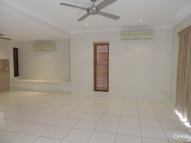 4/80 Cook Street, North Ward QLD 4810