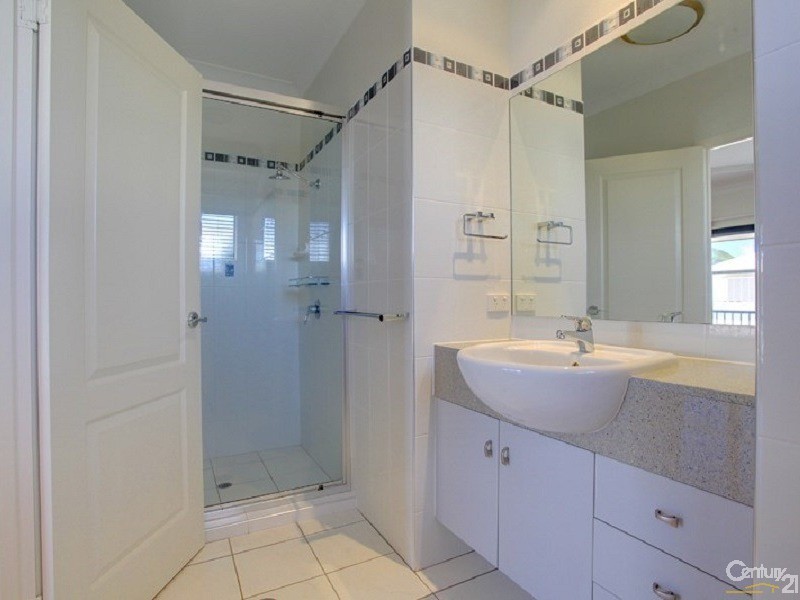 4/80 Cook Street, North Ward QLD 4810