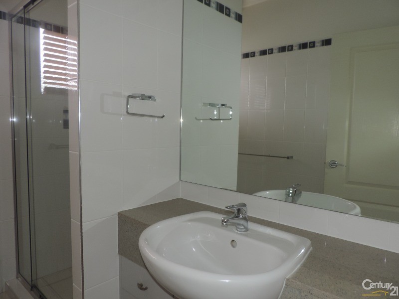 4/80 Cook Street, North Ward QLD 4810