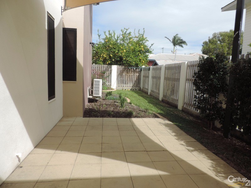 4/80 Cook Street, North Ward QLD 4810