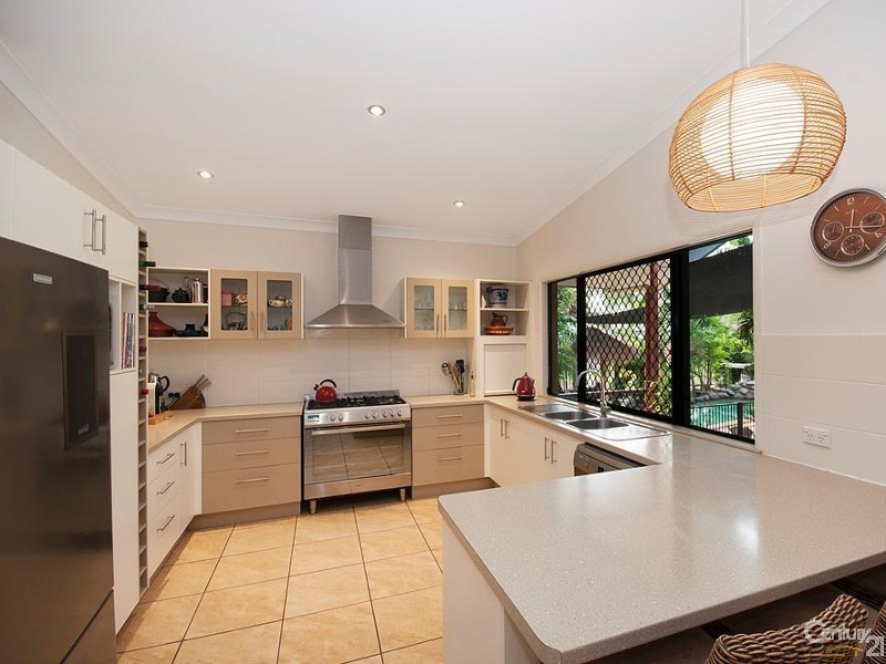 10 LORES COURT, Jensen QLD 4818