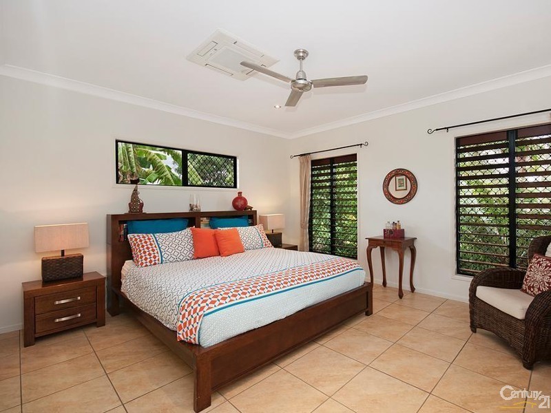 10 LORES COURT, Jensen QLD 4818