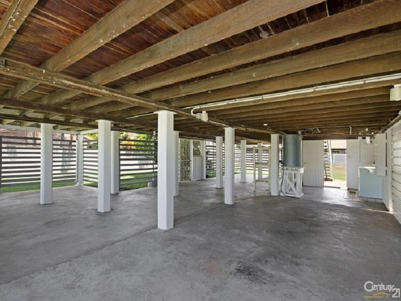 51 LOWTH STREET, Rosslea QLD 4812