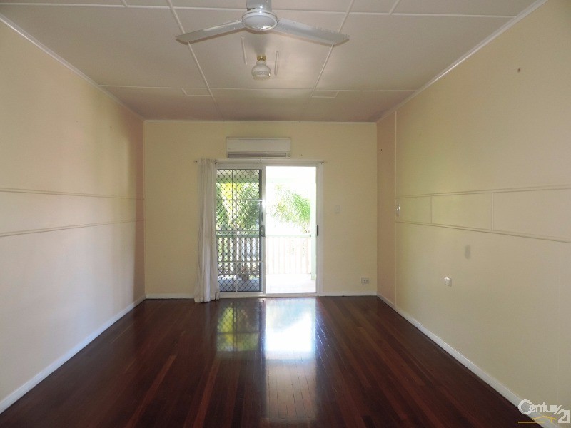 1/116 Eyre Street, North Ward QLD 4810