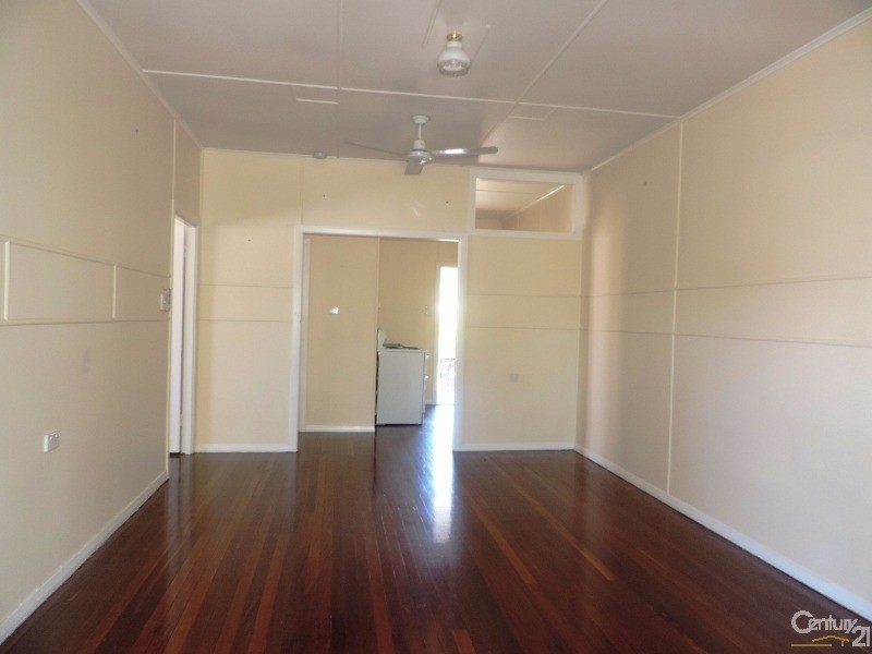 1/116 Eyre Street, North Ward QLD 4810