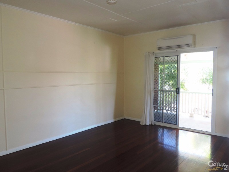 1/116 Eyre Street, North Ward QLD 4810