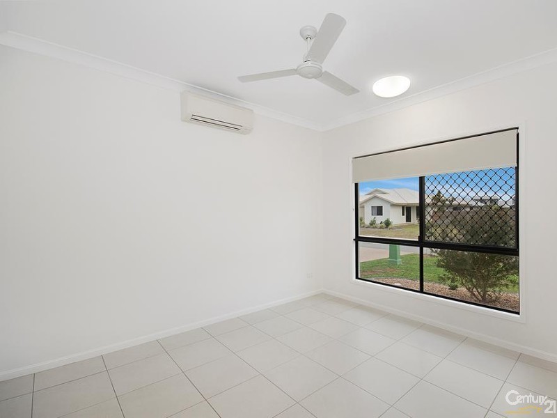 9 DAYDREAM CIRCUIT, Burdell QLD 4818