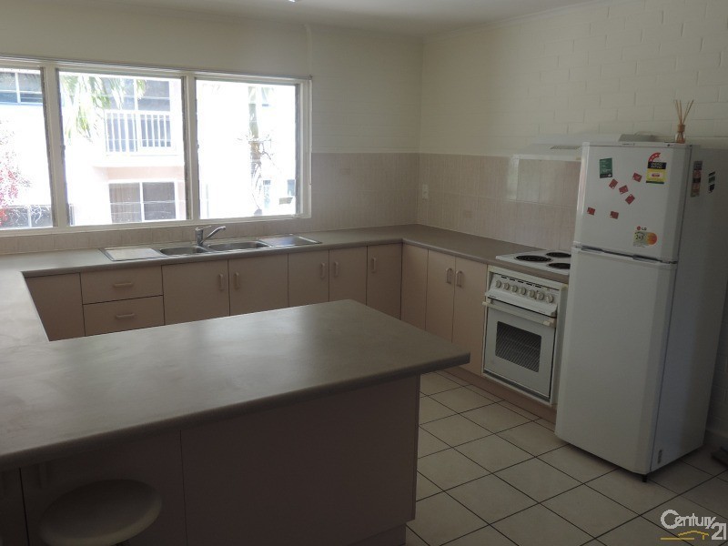 5/94 The Strand, North Ward QLD 4810