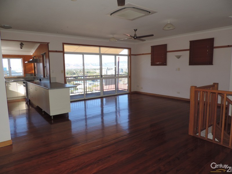 15 Melton Tce, Townsville QLD 4810