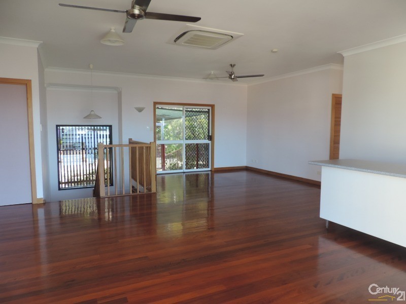 15 Melton Tce, Townsville QLD 4810