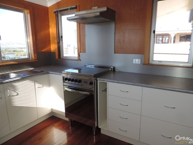 15 Melton Tce, Townsville QLD 4810