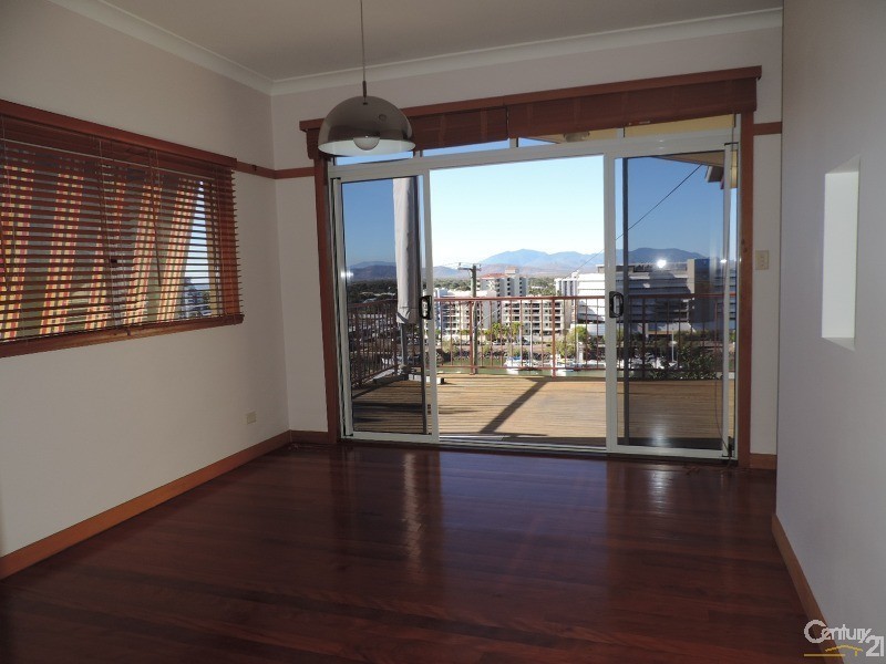 15 Melton Tce, Townsville QLD 4810