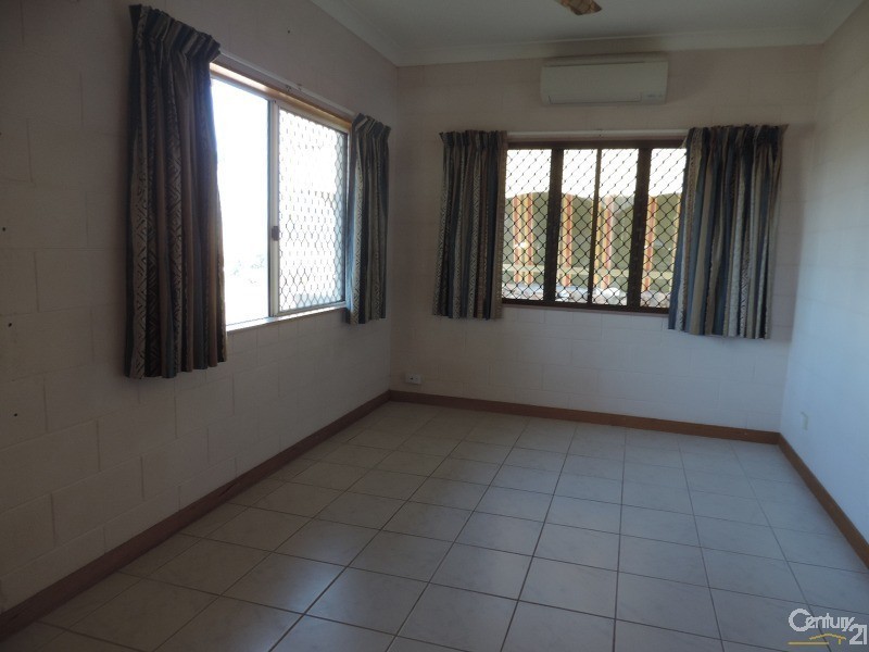 15 Melton Tce, Townsville QLD 4810