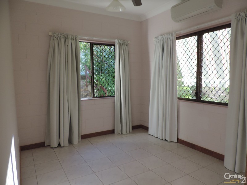 15 Melton Tce, Townsville QLD 4810