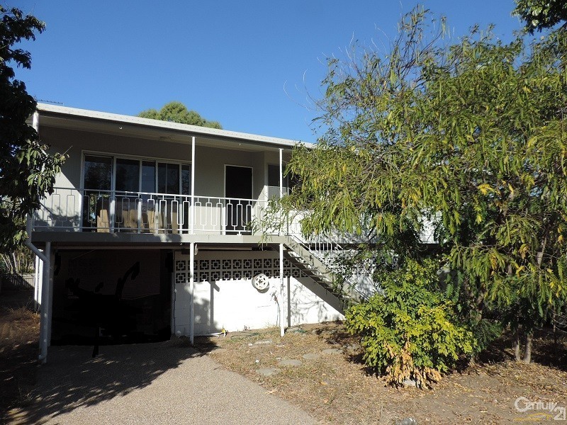 28 BAY STREET, Pallarenda QLD 4810