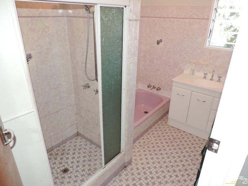 28 BAY STREET, Pallarenda QLD 4810