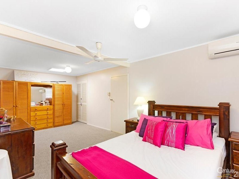 71 DYER STREET, Pallarenda QLD 4810