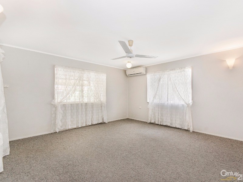 71 DYER STREET, Pallarenda QLD 4810