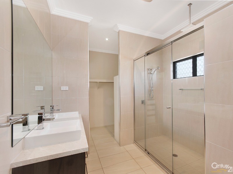 14 DORIEAN WAY, Jensen QLD 4818