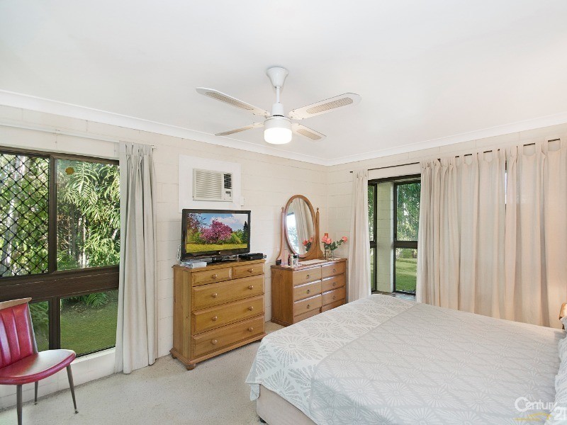 4 YARAI COURT, Mount Louisa QLD 4814