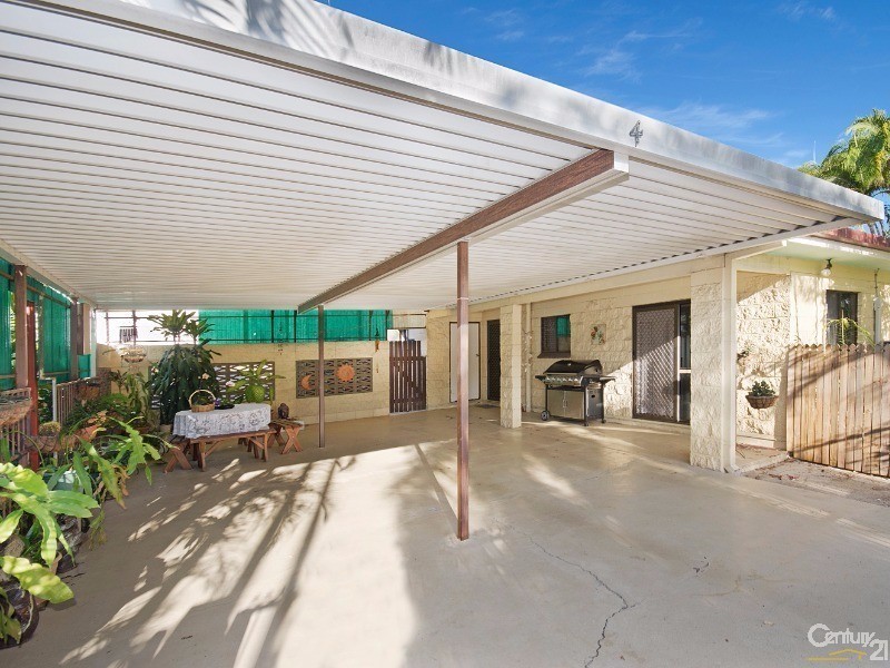 4 YARAI COURT, Mount Louisa QLD 4814