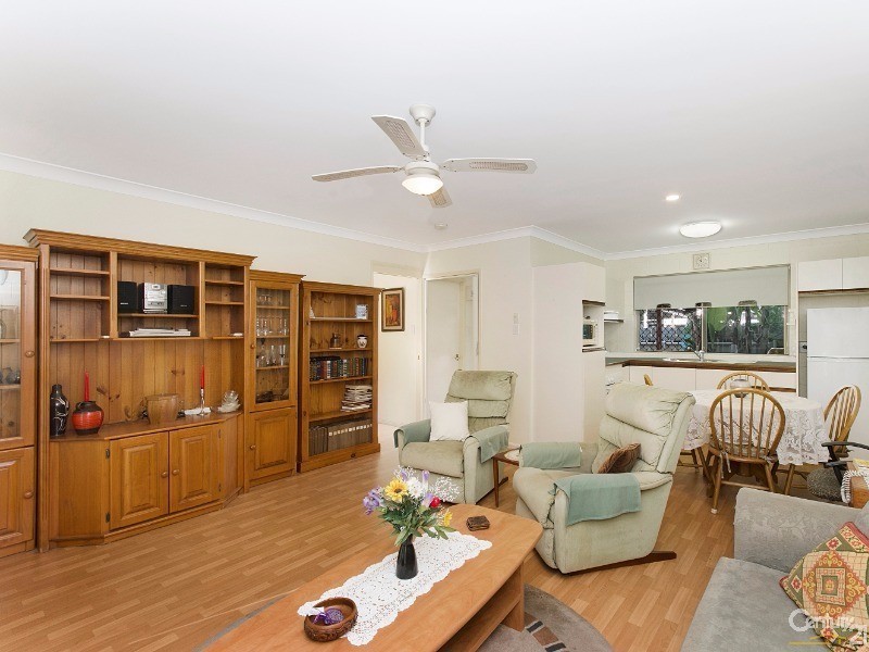 4 YARAI COURT, Mount Louisa QLD 4814