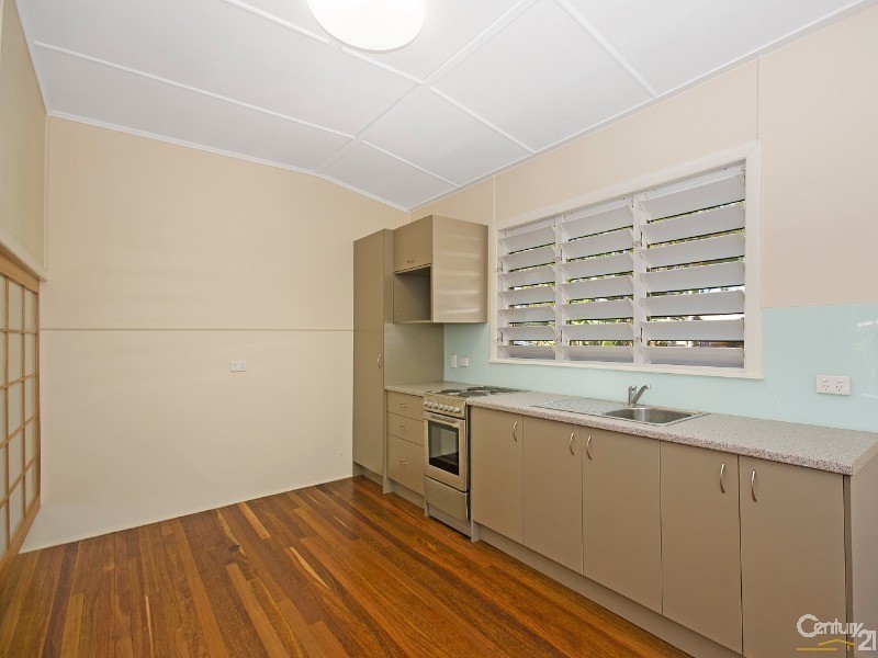 5 BISHOP STREET, Belgian Gardens QLD 4810