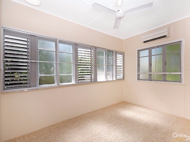 5 BISHOP STREET, Belgian Gardens QLD 4810