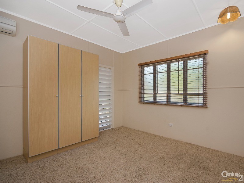 5 BISHOP STREET, Belgian Gardens QLD 4810