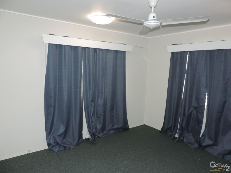 26 CRAUFORD STREET, West End QLD 4810