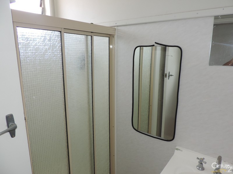 26 CRAUFORD STREET, West End QLD 4810