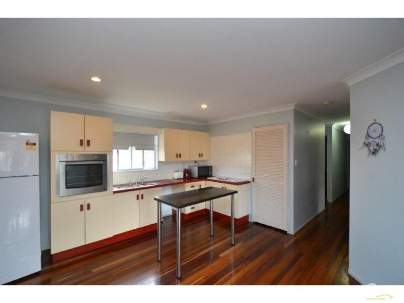 4 MOUNT LOUISA DRIVE, Mount Louisa QLD 4814