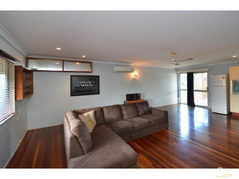 4 MOUNT LOUISA DRIVE, Mount Louisa QLD 4814