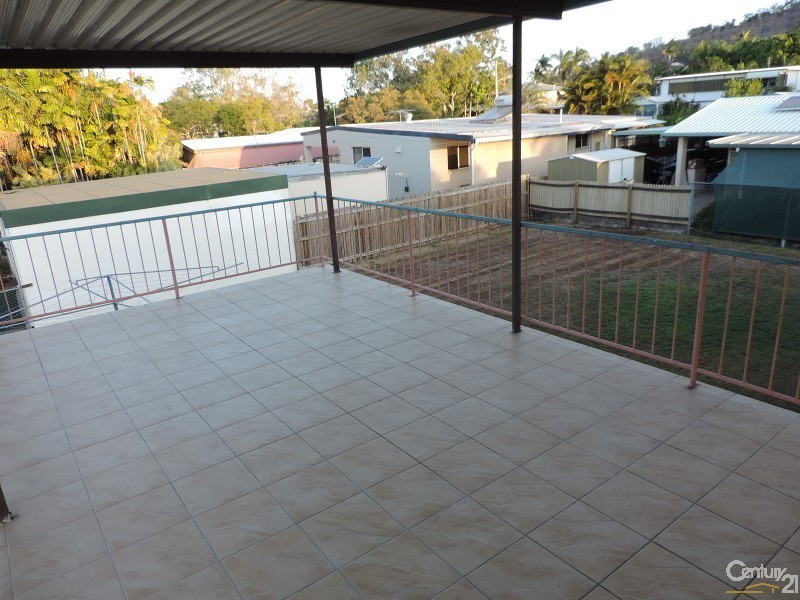 4 MOUNT LOUISA DRIVE, Mount Louisa QLD 4814