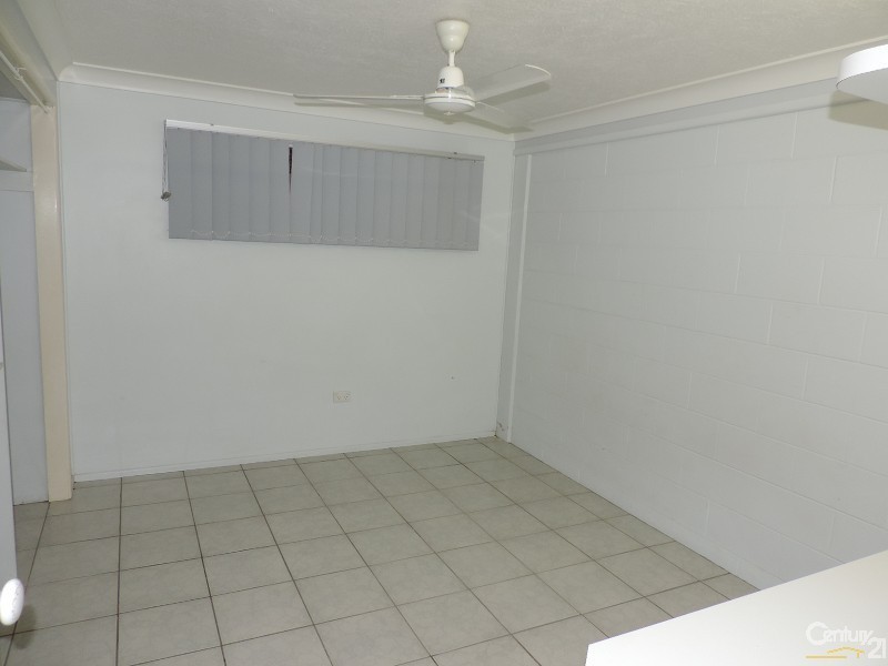 4 MOUNT LOUISA DRIVE, Mount Louisa QLD 4814