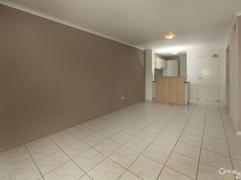 18/11 STANLEY STREET, Townsville City QLD 4810