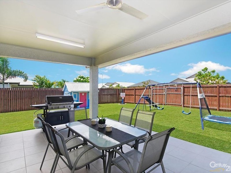 18 BATIKI CIRCUIT, Burdell QLD 4818