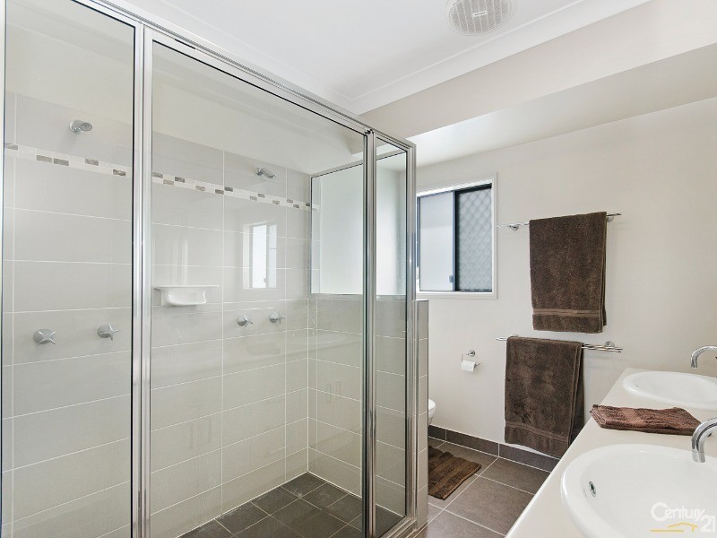 18 BATIKI CIRCUIT, Burdell QLD 4818