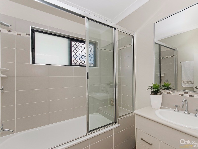 18 BATIKI CIRCUIT, Burdell QLD 4818