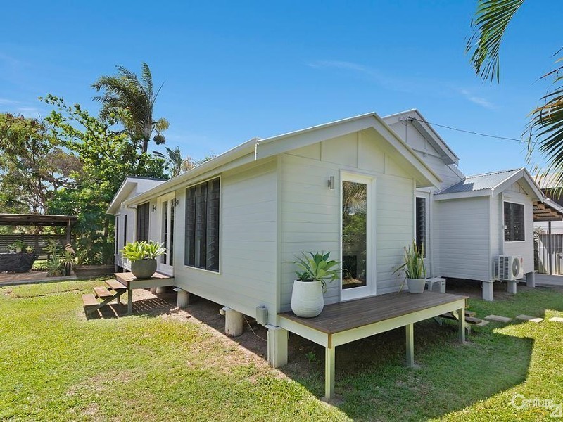 17 PARK STREET, Pimlico QLD 4812